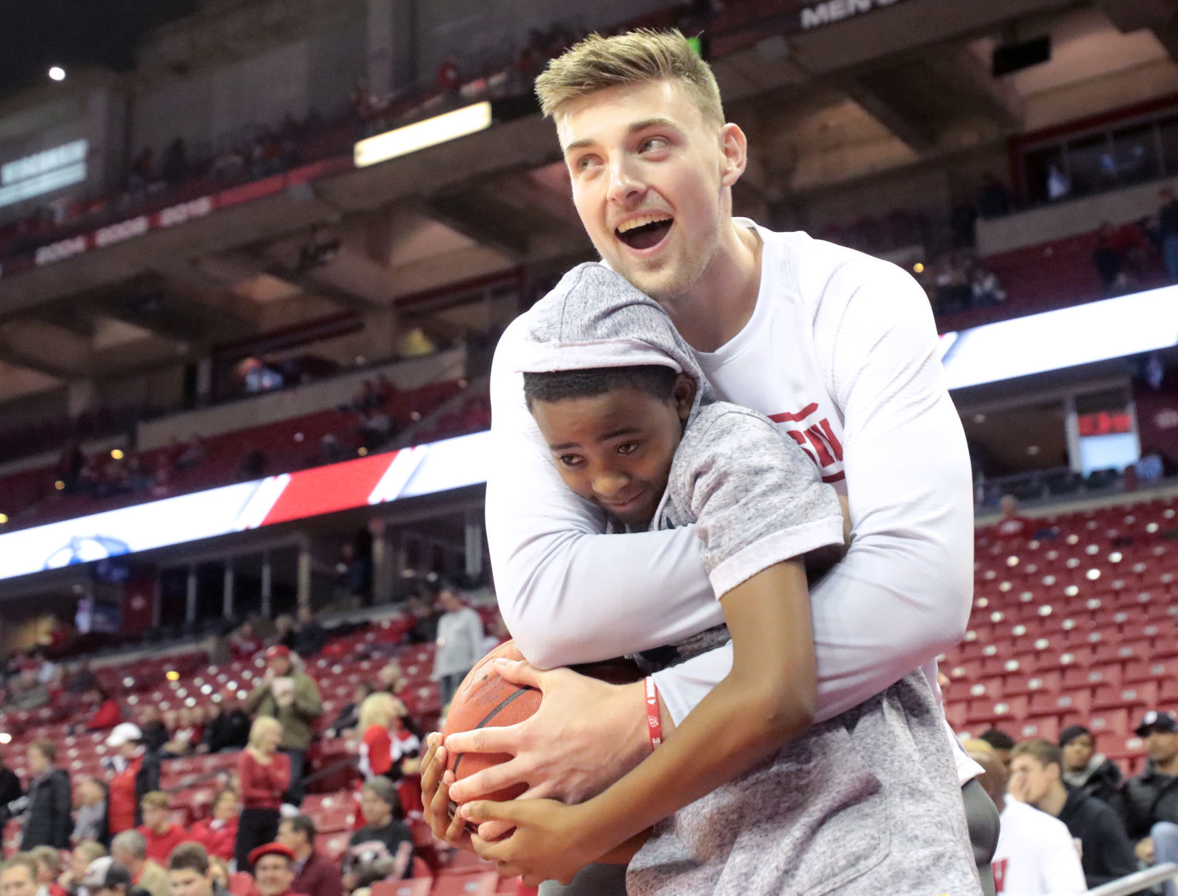 Badgers 65, Panthers 52